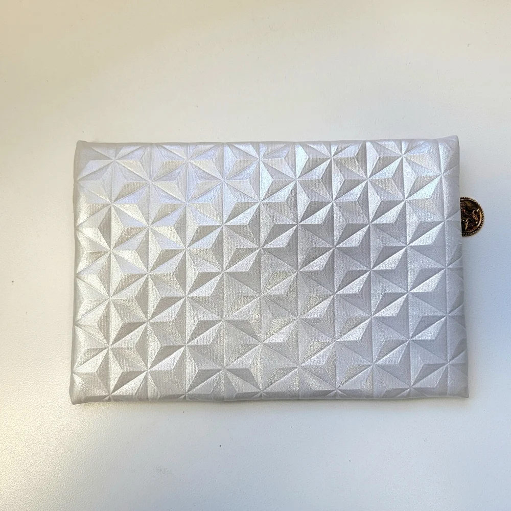 🦋 3 for $10 ~ IPSY Glam Bag March 2023 Design Pearl‎ White Geometric Pattern